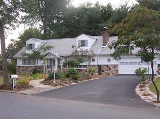 1050 Edward Ave S, Allentown, PA 18103