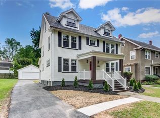 3180 Sycamore Rd, Cleveland Hts, OH 44118