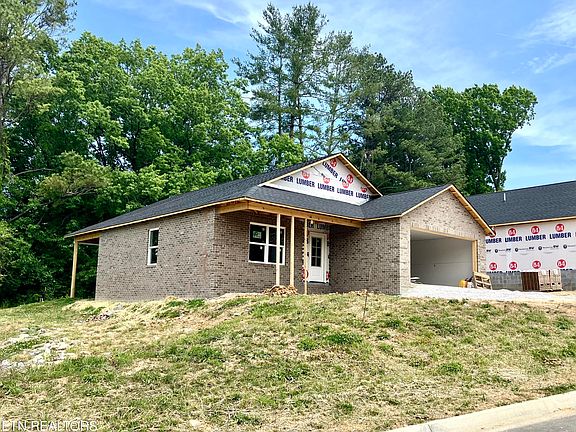 2nd image of 7284 Rialto Ln