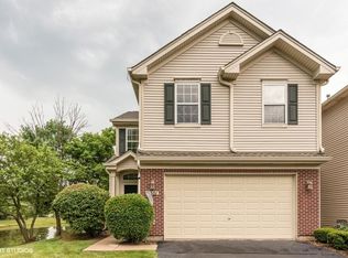 2301 Sandy Creek Dr, Algonquin, IL 60102