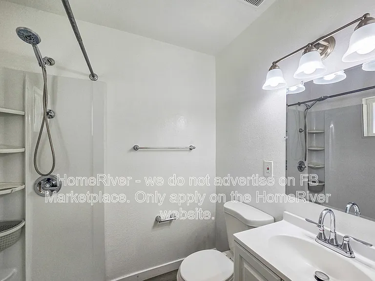 1339 E Glenrosa Ave — Photo 15