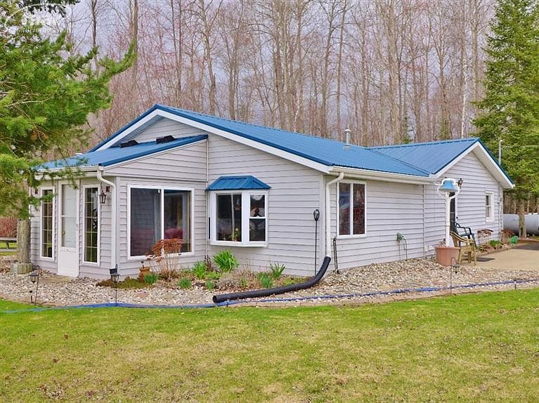 3540 Coveview, Lupton, MI 48635 Zillow
