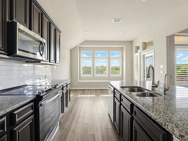 307 James Bonham Way — Photo 19