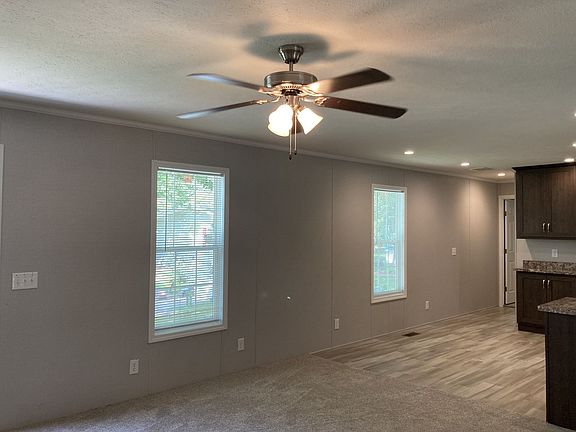 5th image of 417 N 14th Pl #46