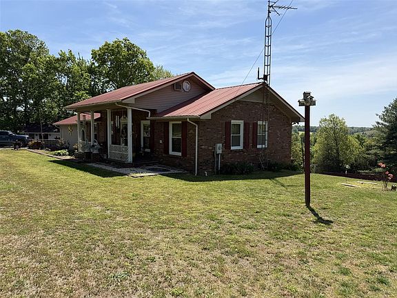 2nd image of 1727 Morgantown Rd