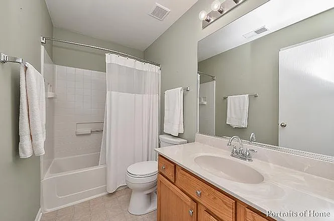 990 Shoreline Dr — Photo 11