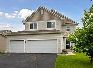 1241 Pine Sq, Waconia, MN 55387