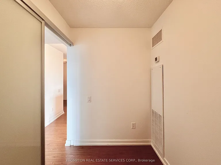 29 Singer Ct #309 — Photo 25