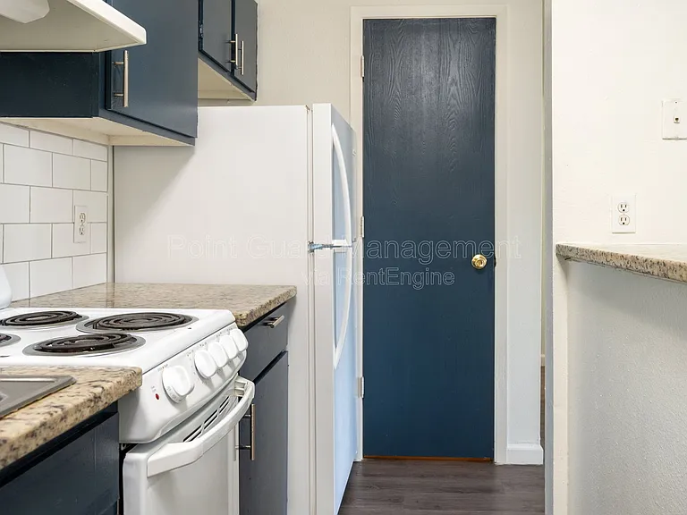 1226 S Longfellow St — Photo 21