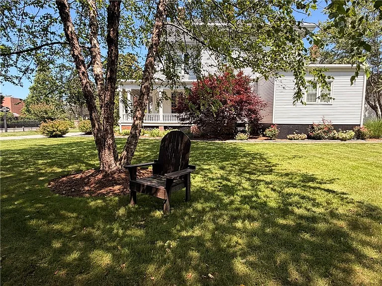 412 Bellevue Ave #3 — Photo 44