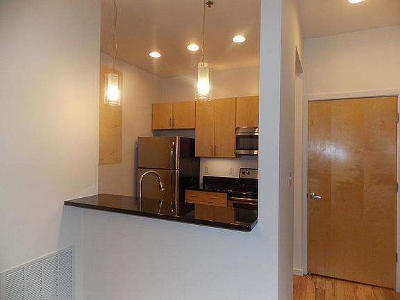 3rd image of 316 W Broad St #3