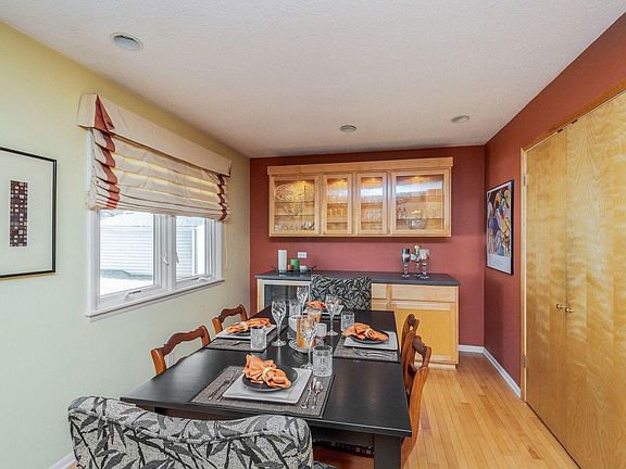 5th image of 2923 Vine St