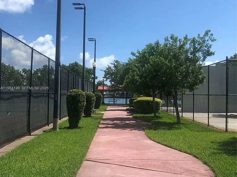 265B Palm Ave — Photo 24