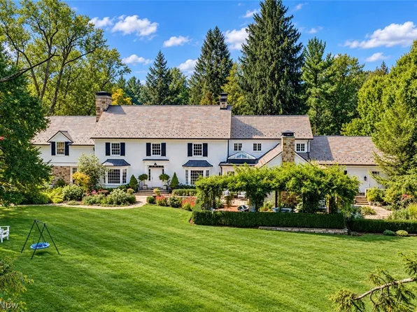7571 Main St, Gates Mills, OH 44040