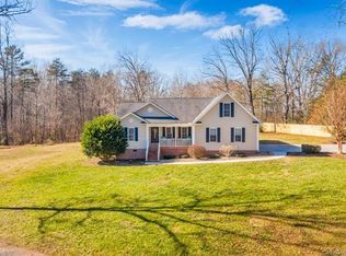 393 River Run Rd, Statesville, NC 28625
