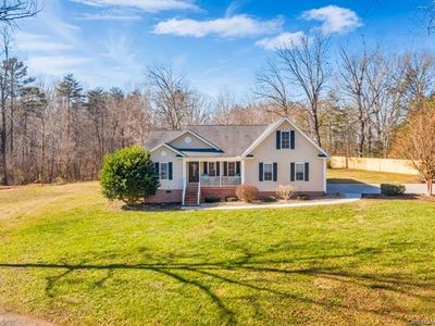 393 River Run Rd, Statesville, NC, 28625