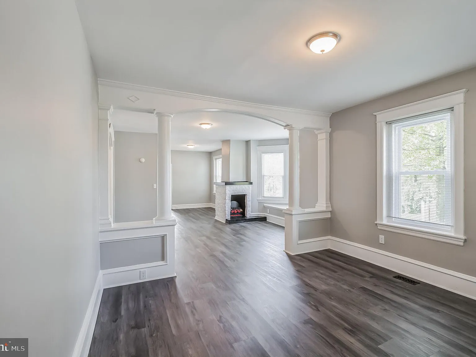 2 bed, 1.0 bath, 1122 sqft, $1,800 — Photo 4
