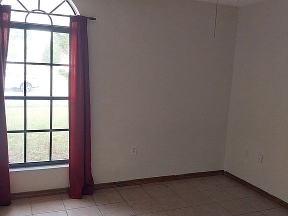 5th image of 2681 Kendall Ave