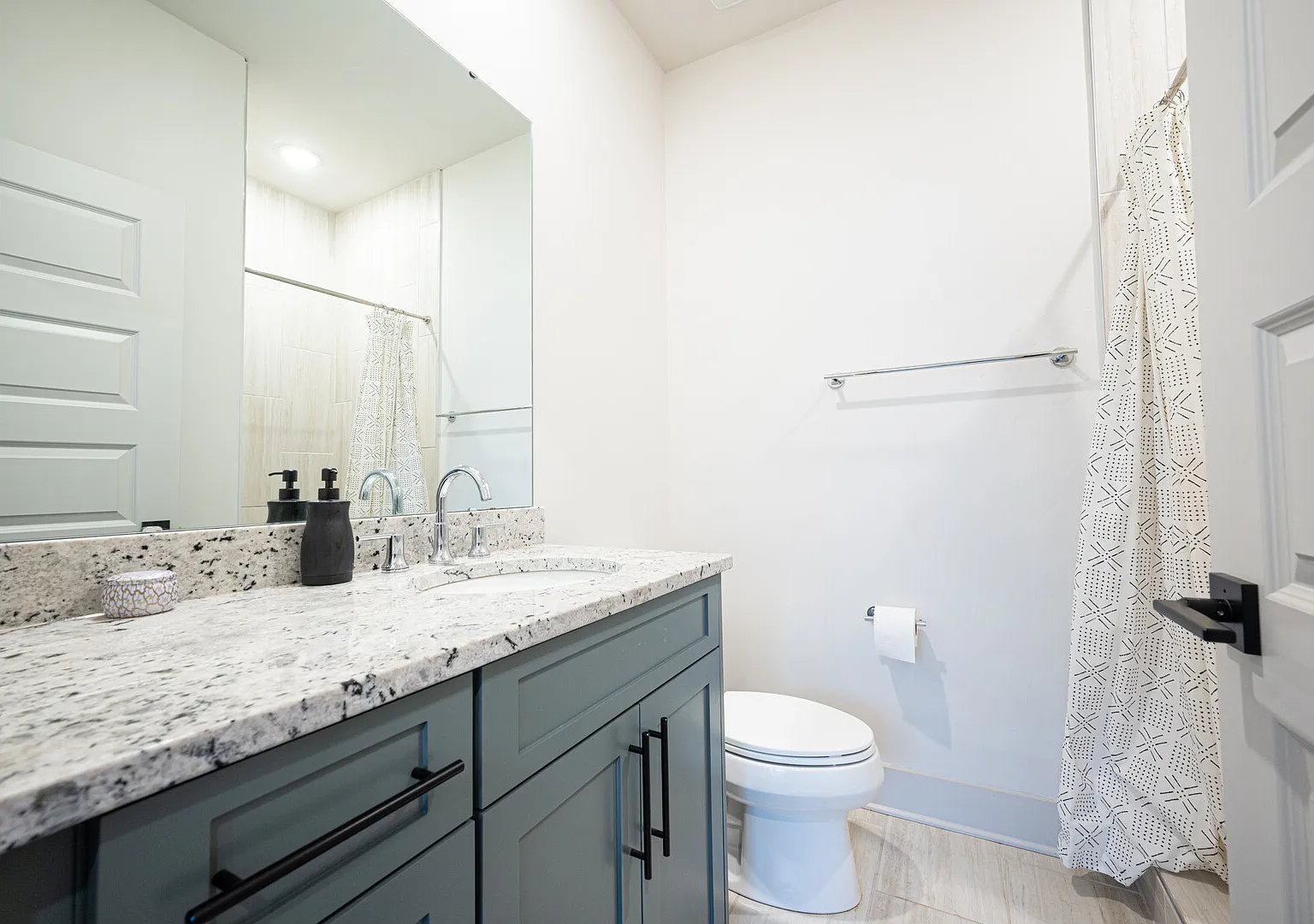 1112 Wesley Terrace- Sky Terrace Towns — Photo 2