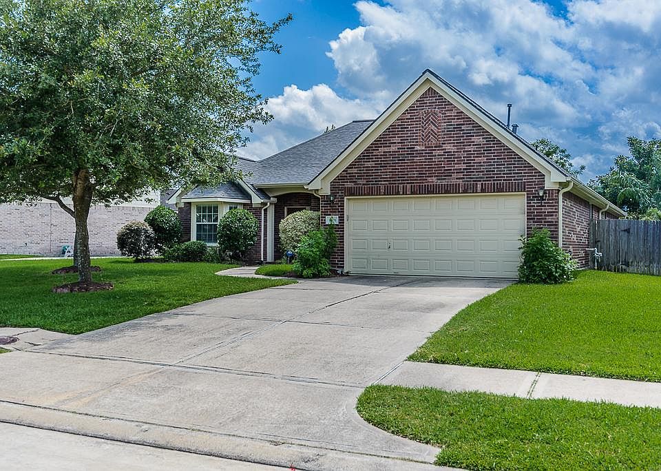 1st image of 2105 Winding Springs Dr