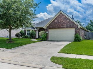 2105 Winding Springs Dr, League City, TX 77573