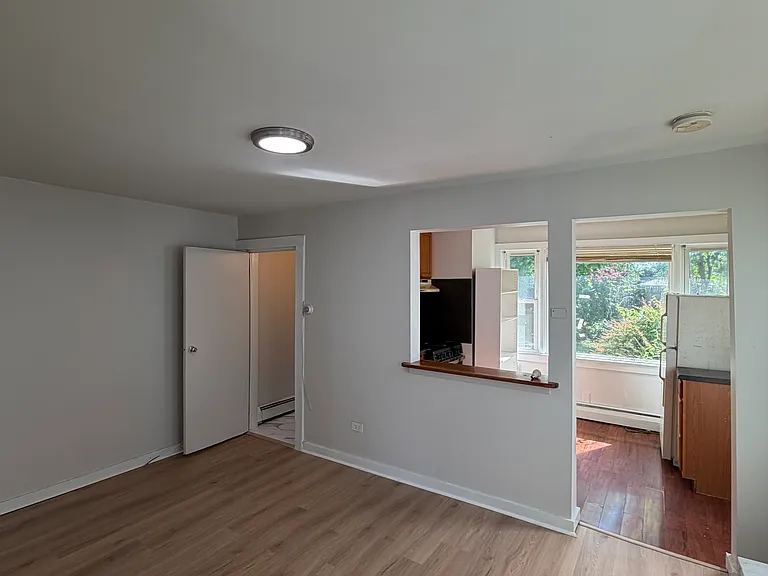 1864 Albany St #1 — Photo 6