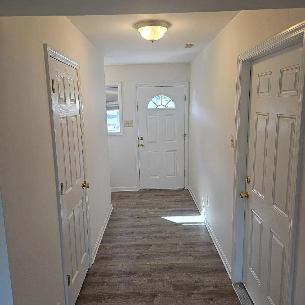 3 bed, 1.5 bath, 1236 sqft, $2,195 — Photo 2