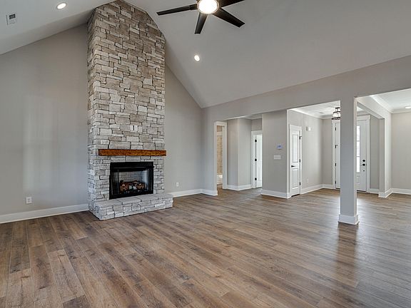 5th image of 127 Bear Hill Ln Unit N-w