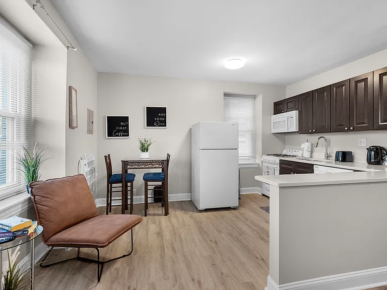 4040 Spruce St #5 — Photo 2