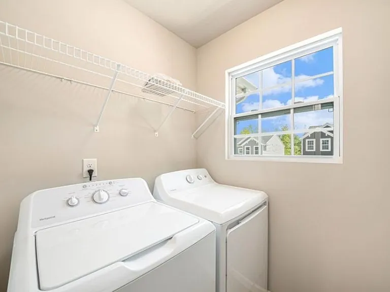 4633 Glen Haven Dr — Photo 37