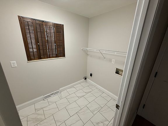 3rd image of 1152 Lovell View Dr