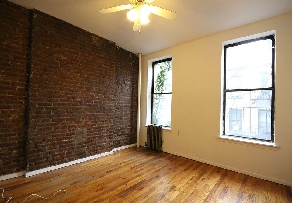 1st image of 229 E 10th St APT 20