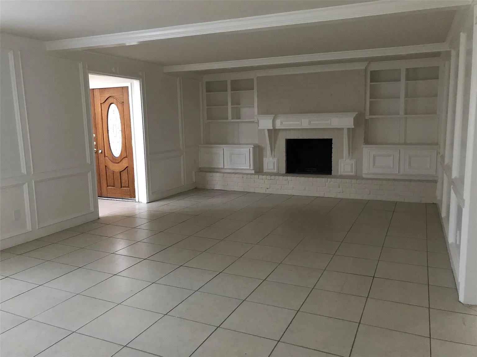 4 bed, 3.5 bath, 3623 sqft, $2,400 — Photo 4
