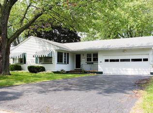 218 Brookdale Park, Rochester, NY 14609