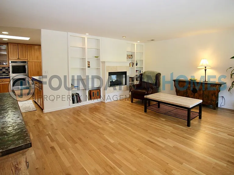 9 Scenic Ave — Photo 3