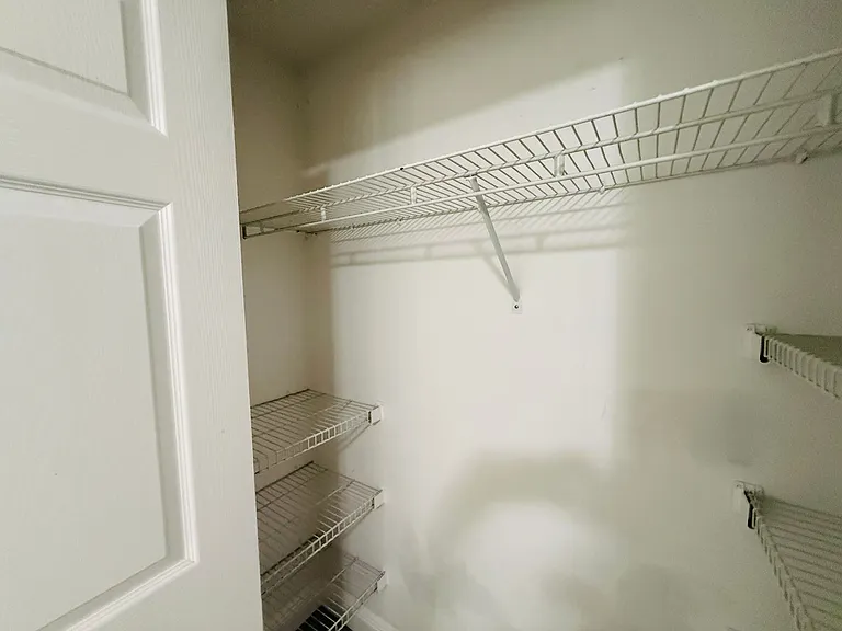 4203 E Yukon St — Photo 25