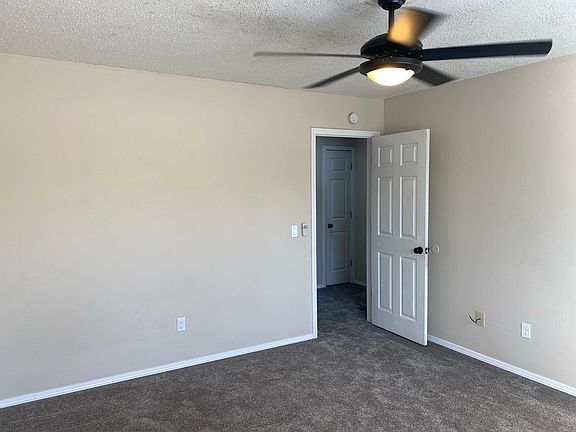 5th image of 904 Durham Pl
