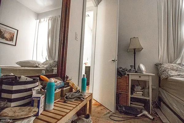 Rented by EXR | media 9