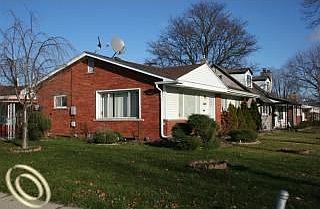 3rd image of 20590 Brooklawn Dr