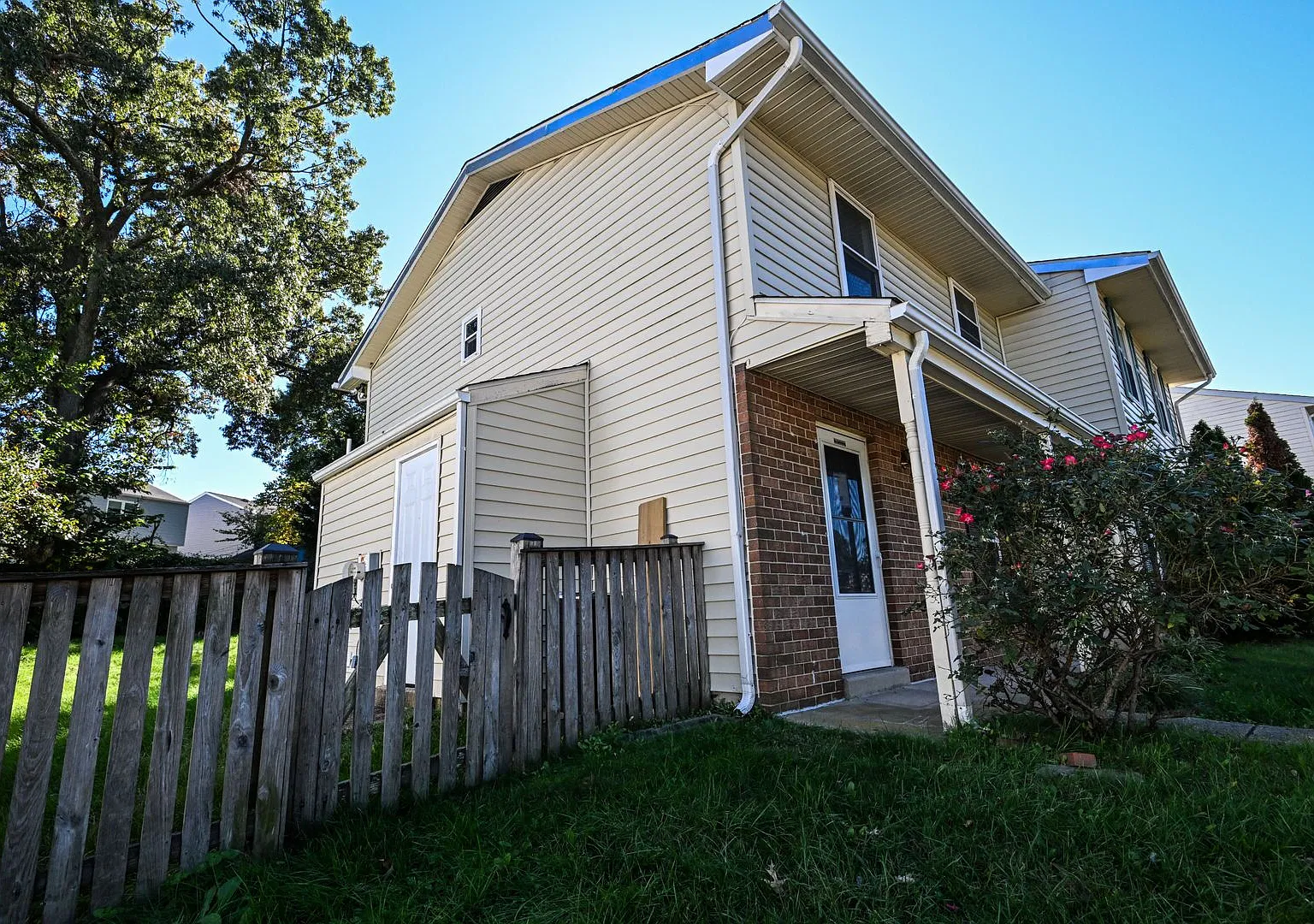 Pasadena Duplex — Photo 2