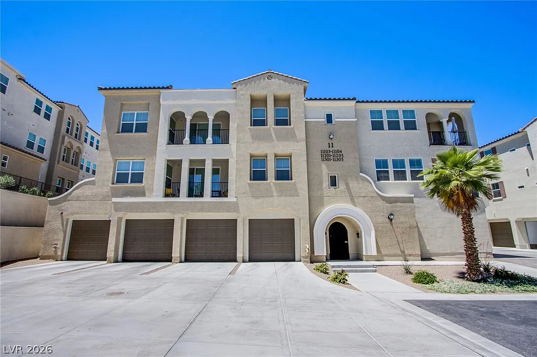 2 bed, 2.0 bath, 1341 sqft, $2,200 — Photo 1