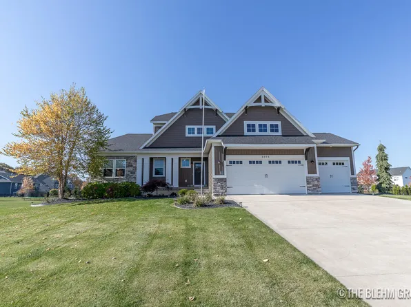 8071 Union Station Dr, Byron Center, MI 49315