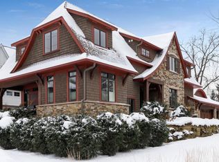 207 Manitoba Ave, Wayzata, MN 55391