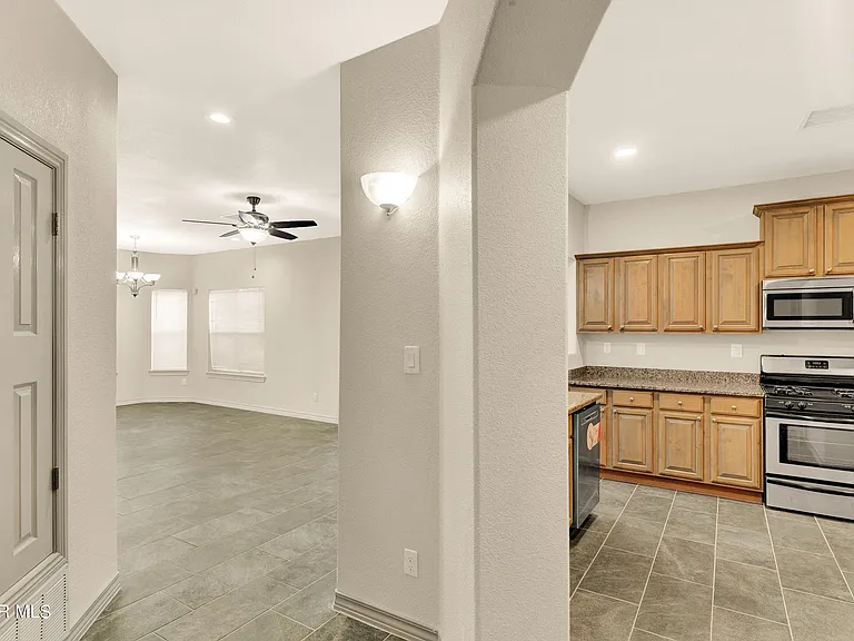 5556 Ignacio Frias Dr — Photo 8