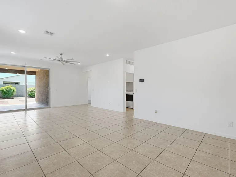 37201 N Canter St — Photo 12