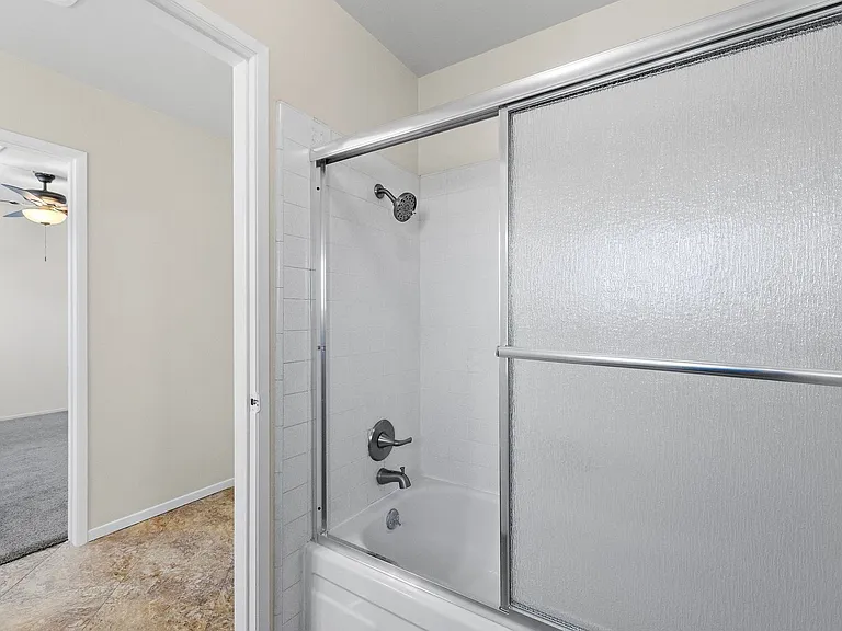 629 S Vicki Ln — Photo 32