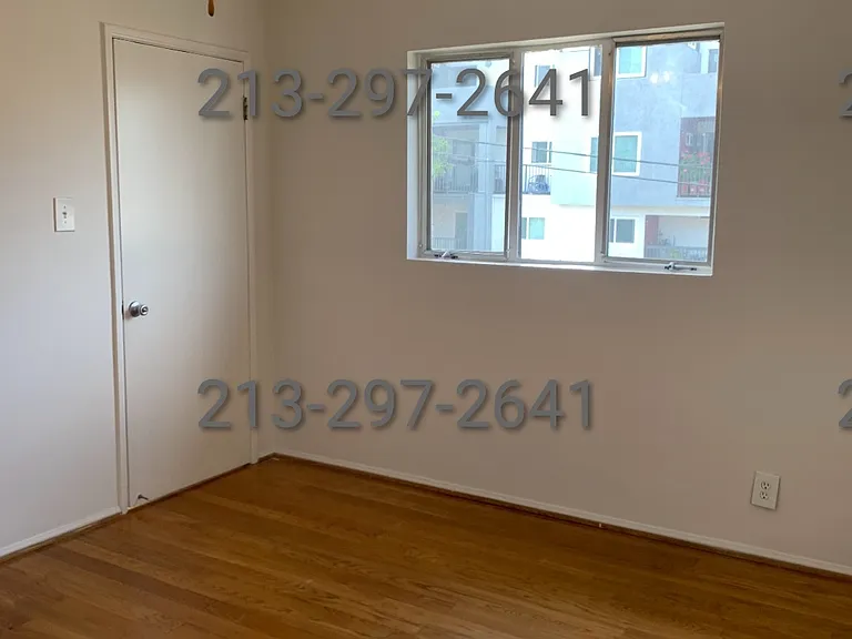 2503 W 4th St #7 — Photo 7