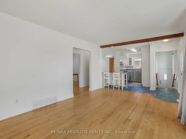 731 Borthwick Ave — Photo 6