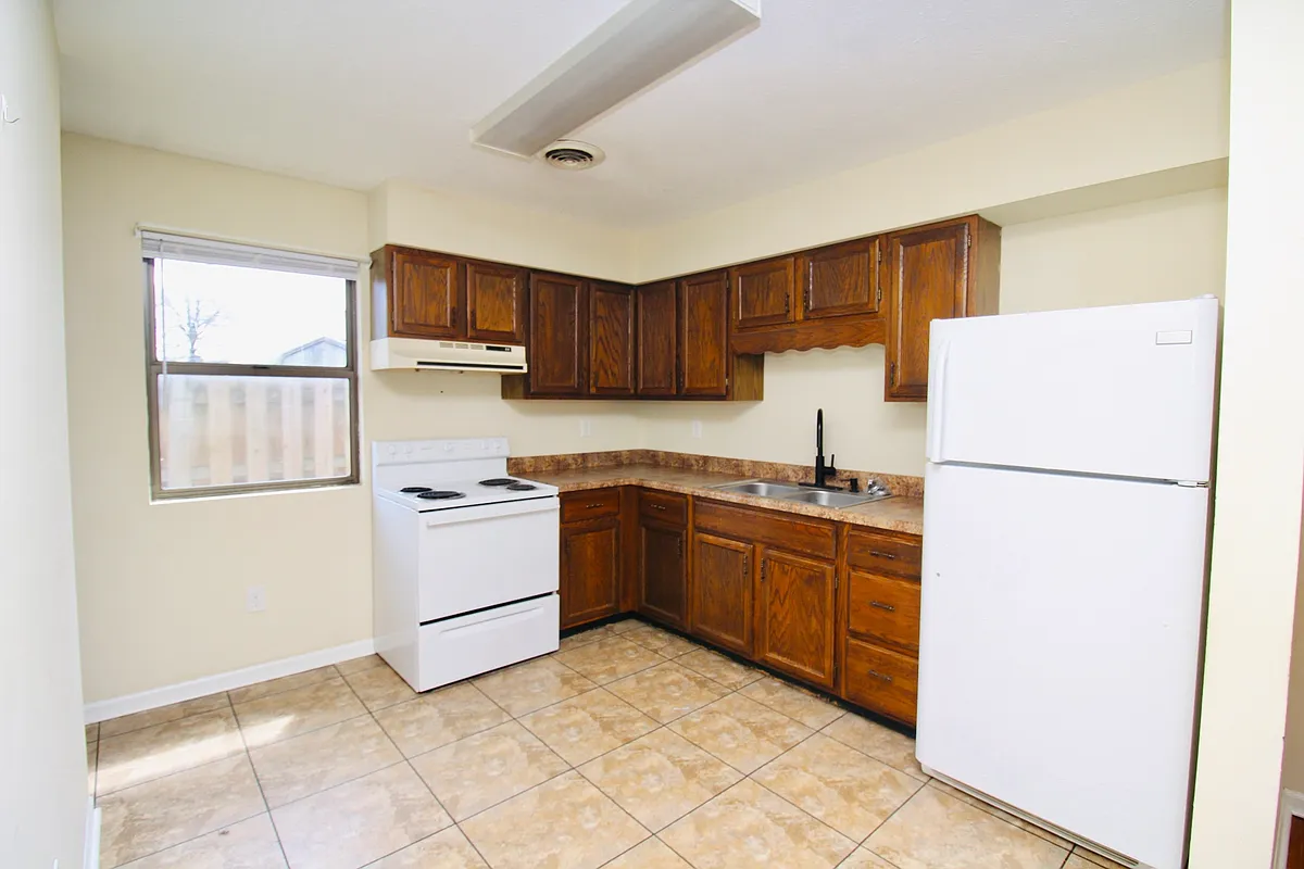 Building Photo - 626 N 32nd St #4