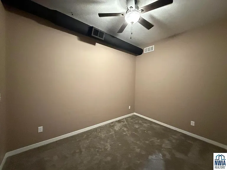 Unit Photo